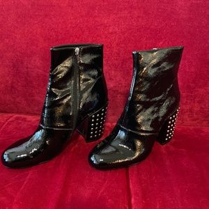 Steve Madden Galley Black Patent Studded Block Heel Booties - Size 9